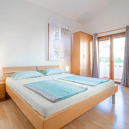 Apartament Ana 1 *